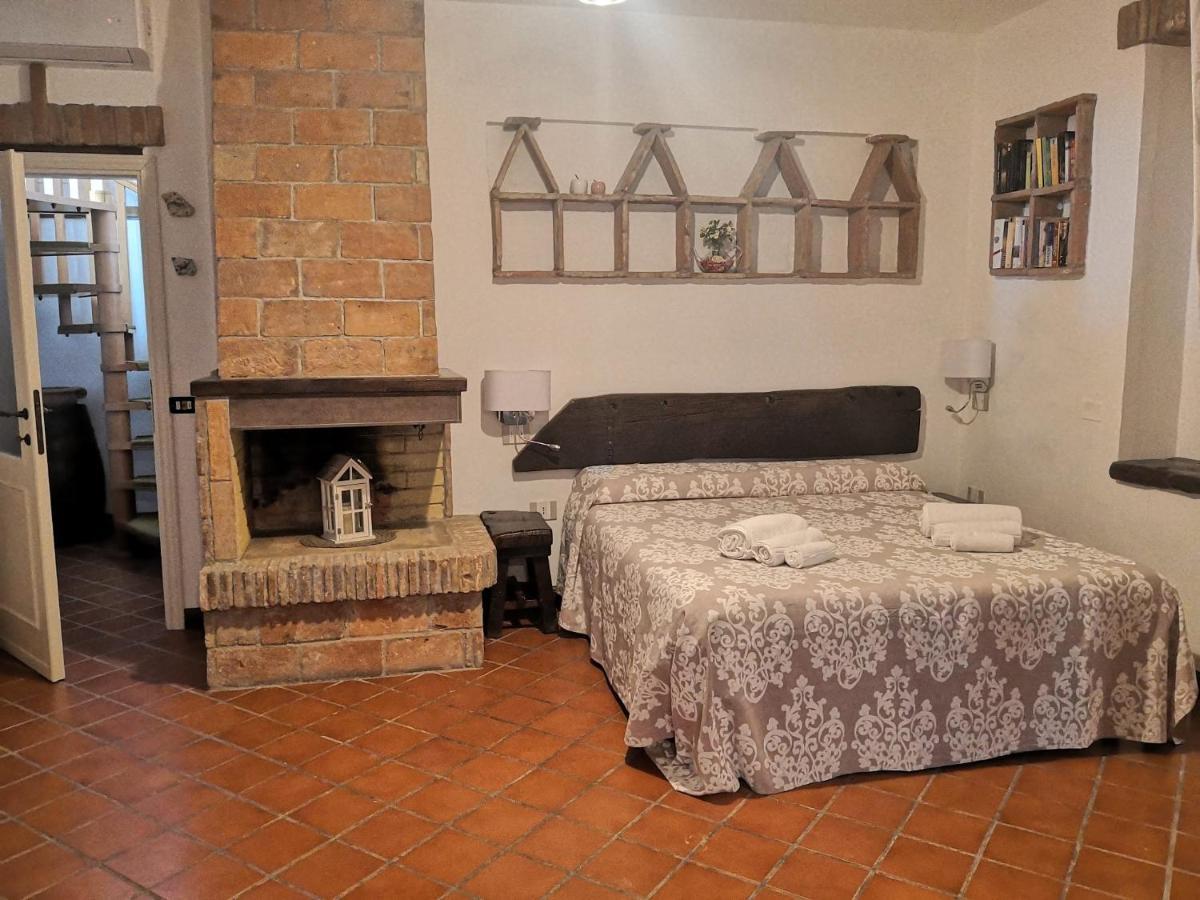 Bed and Breakfast Il Torrione Кастильоне-дель-Лаго Экстерьер фото