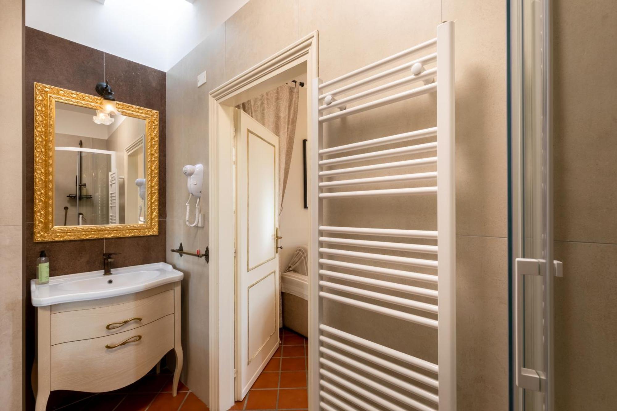Bed and Breakfast Il Torrione Кастильоне-дель-Лаго Экстерьер фото