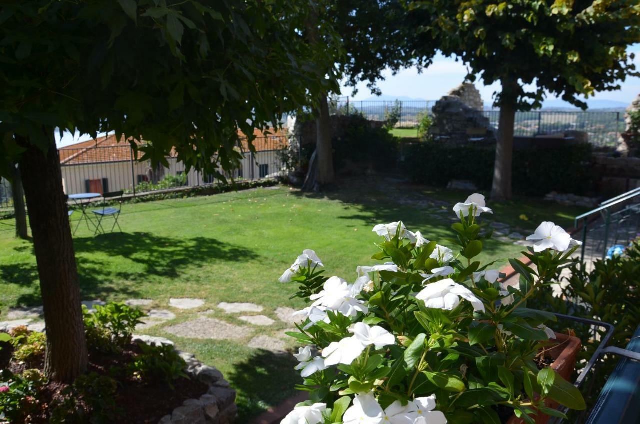Bed and Breakfast Il Torrione Кастильоне-дель-Лаго Экстерьер фото