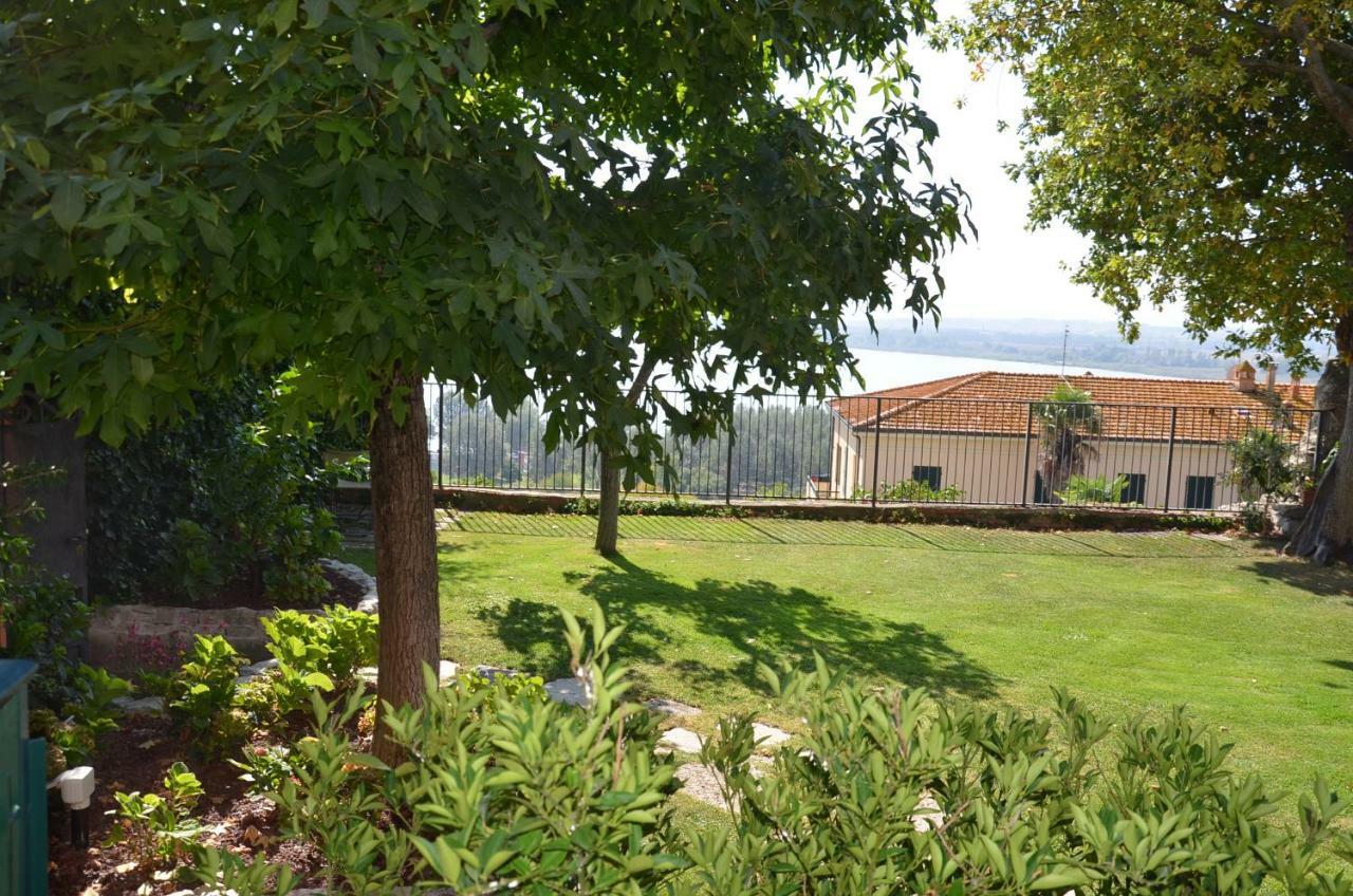 Bed and Breakfast Il Torrione Кастильоне-дель-Лаго Экстерьер фото